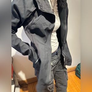 Lululemon cross chill jacket